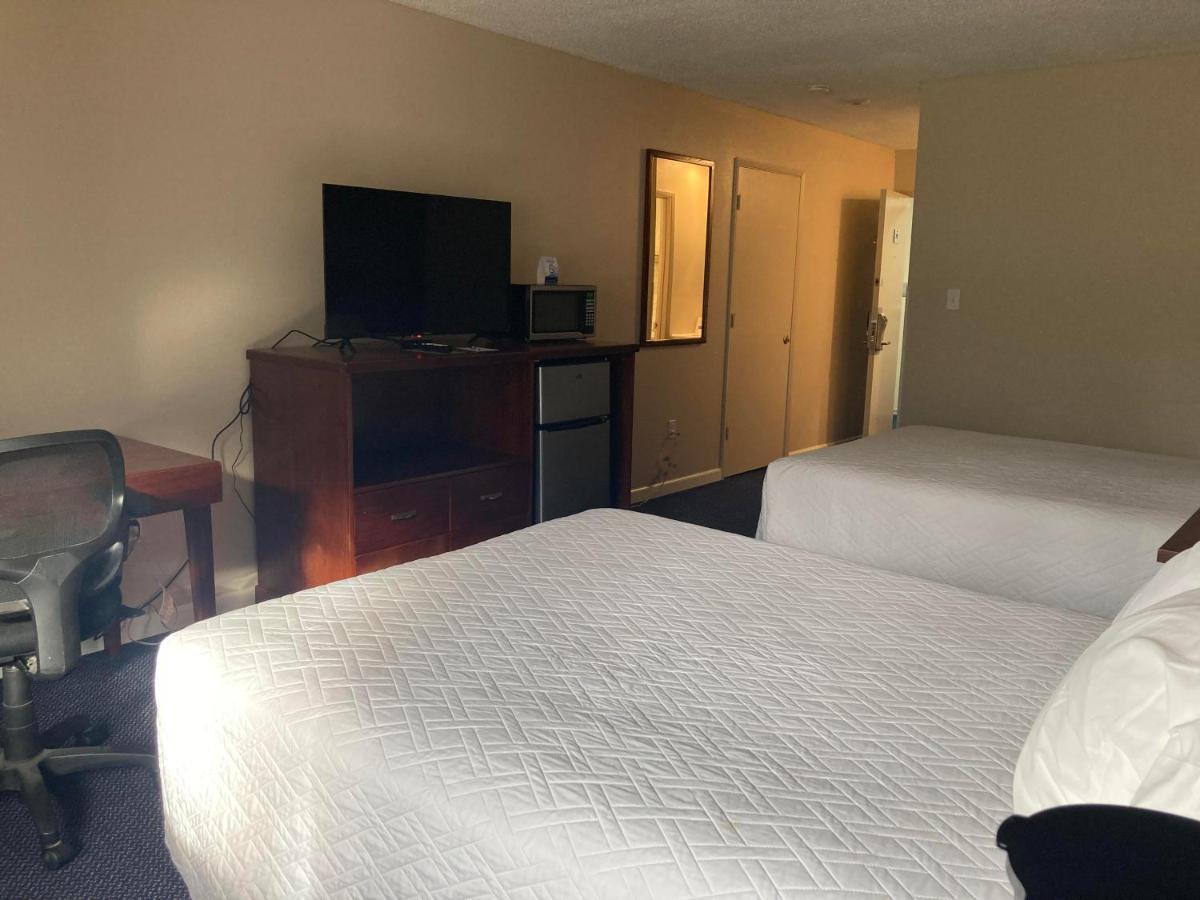 Travelodge By Wyndham Canyonville Esterno foto