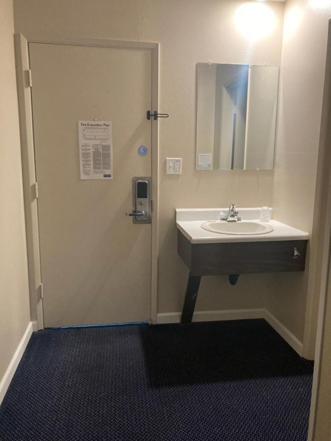 Travelodge By Wyndham Canyonville Esterno foto